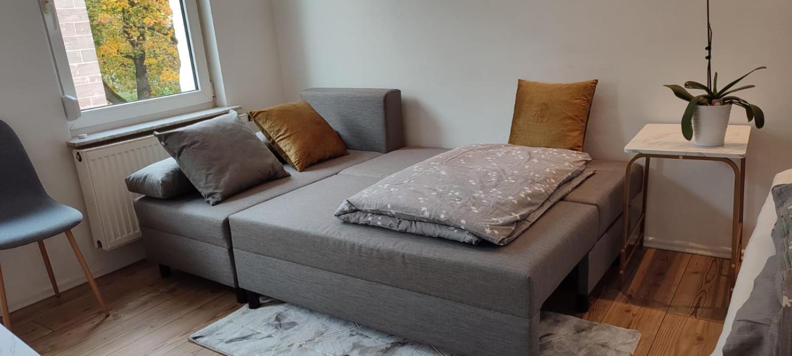 Privatzimmer-2 In Ruhiger Lage 9Min Von Hbh Neurenberg Buitenkant foto
