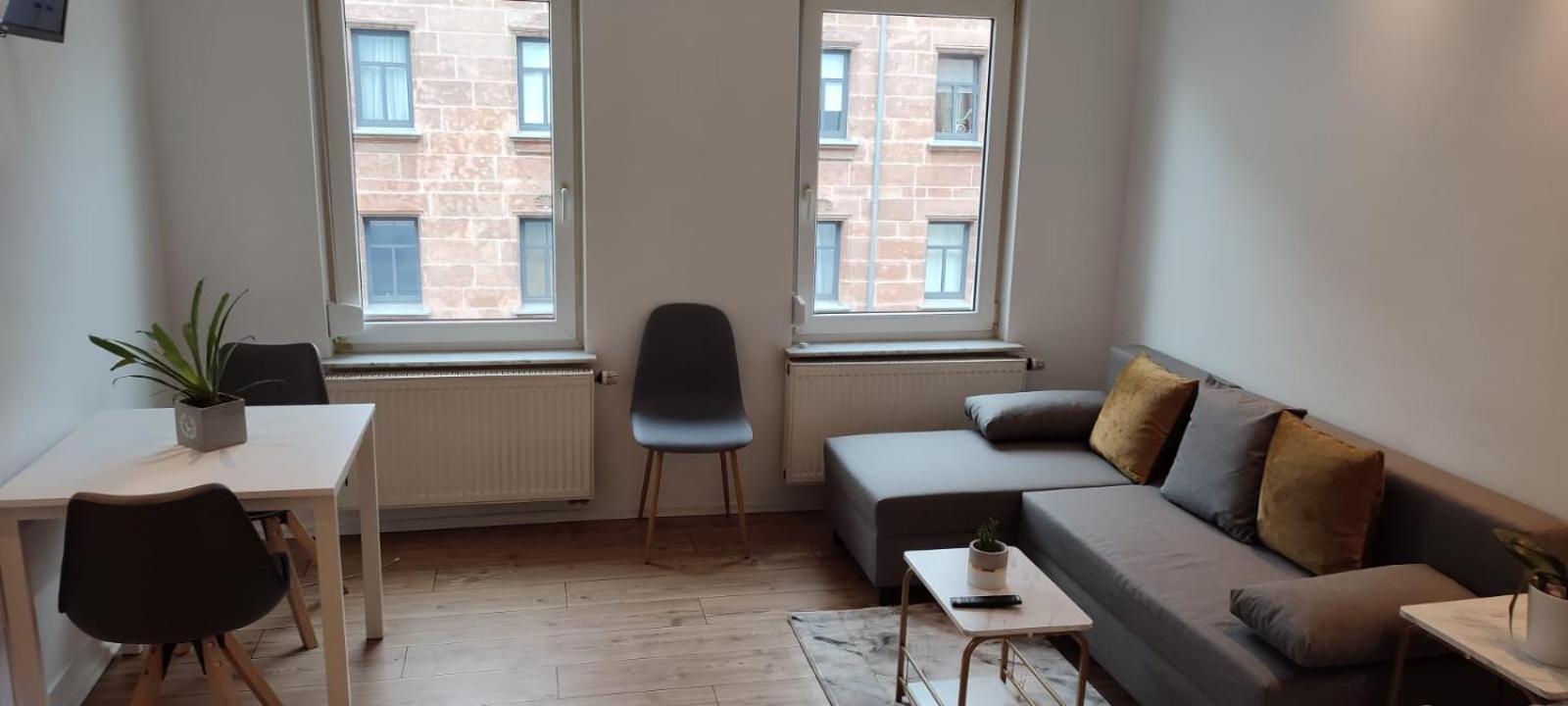 Privatzimmer-2 In Ruhiger Lage 9Min Von Hbh Neurenberg Buitenkant foto